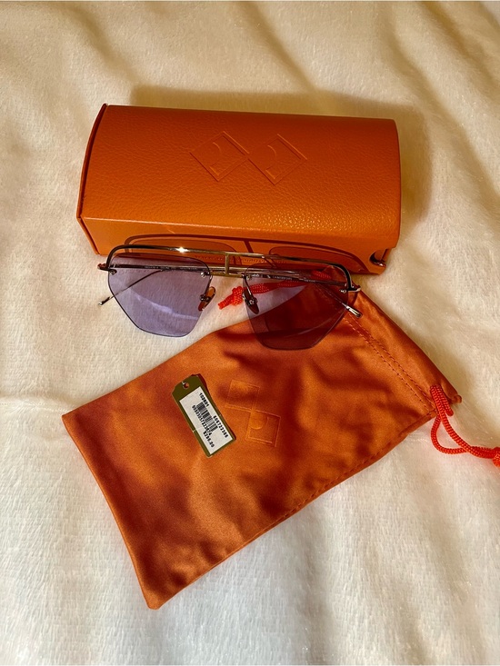 Smoke & Mirrors Sunglasses main image 4